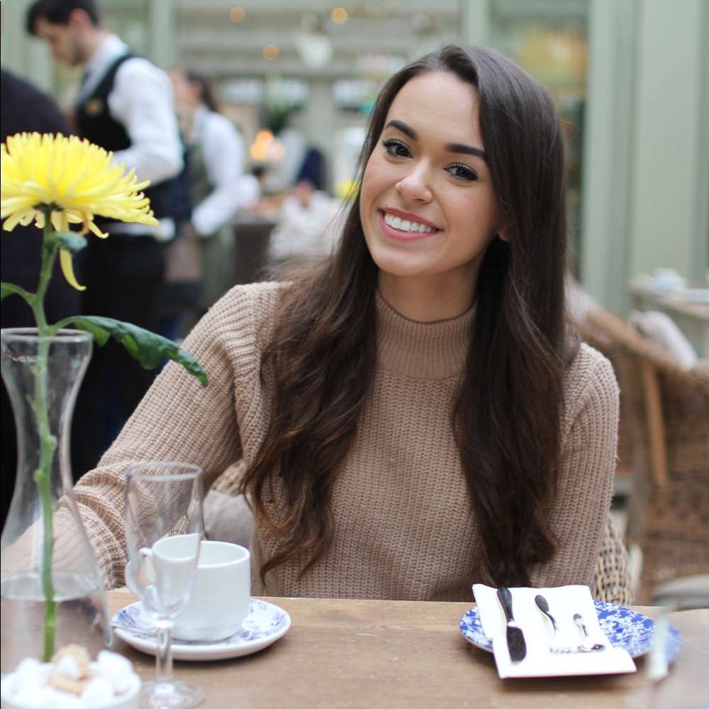 Meet your Posher, Briana
